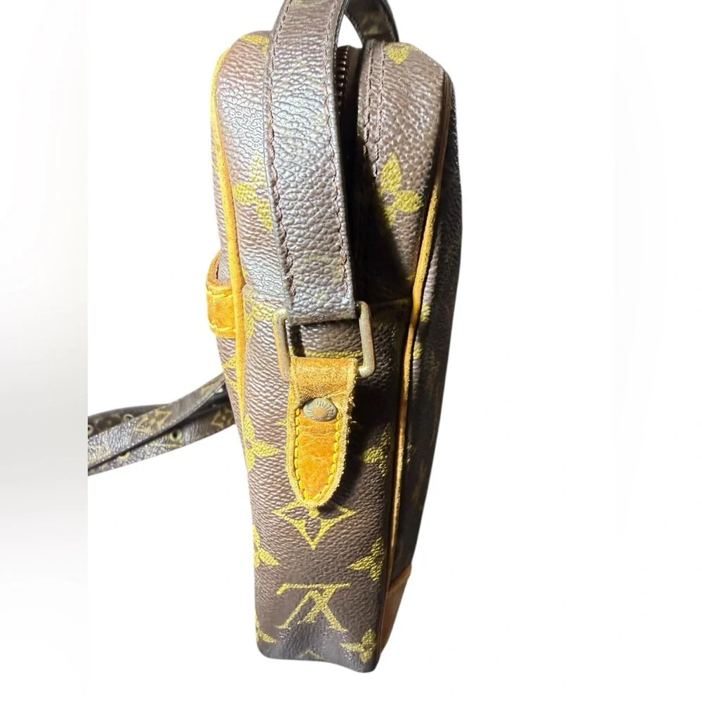 Louis Vuitton Monogram Danube Vintage Crossbody Bag Brown Canvas
